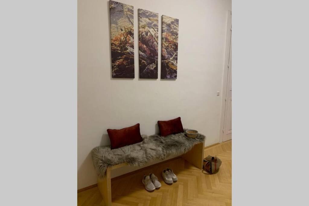 Appartement Wunderschone Altbauwohnung In Zentraler Lage *