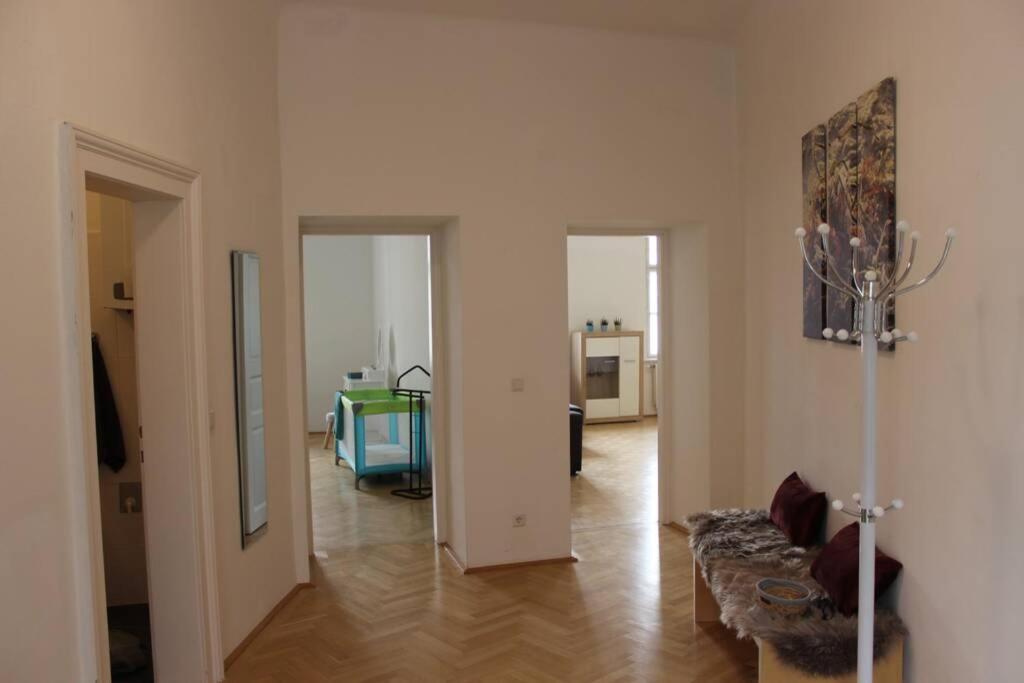 Wunderschone Altbauwohnung In Zentraler Lage Appartement *