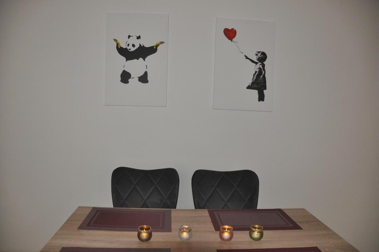 Wunderschone Altbauwohnung In Zentraler Lage Appartement *