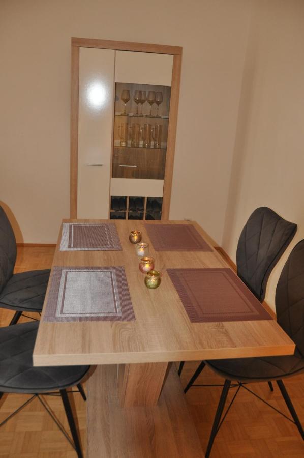 Appartement Wunderschone Altbauwohnung In Zentraler Lage *